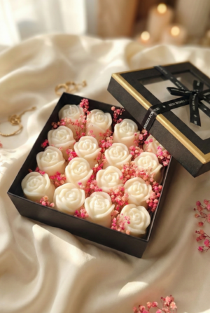 Kutulu 16’lı Gül Şeklinde Kokulu Mum Seti